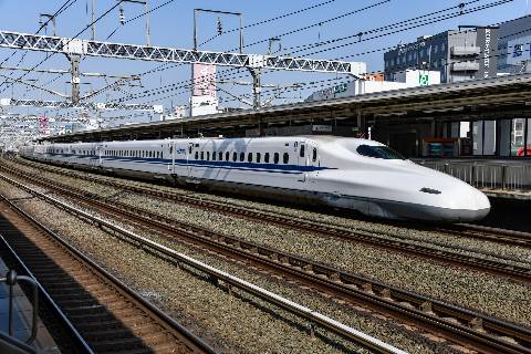 Zug fahren in Japan Kosten, Infos und Tipps