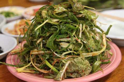 Korean Leek Salad