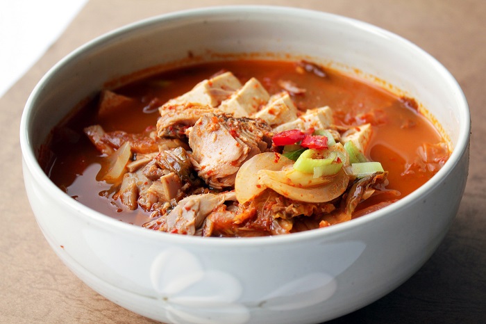 Kimchi- Suppe mit Tunfsich